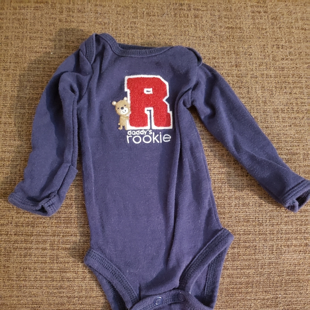 Carters onesie NB